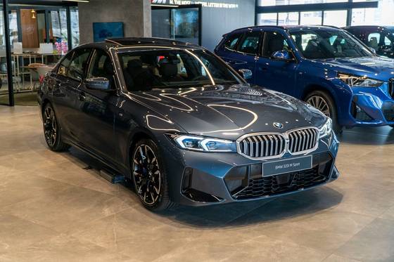 BMW 320i 2.0 16V TURBO FLEX M SPORT AUTOMÁTICO BMW 320i 2.0 16V TURBO FLEX M SPORT AUTOMÁTICO